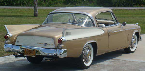 Studebaker-Golden-Hawk-1