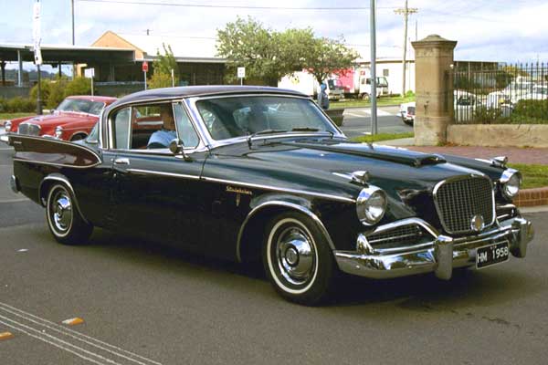 Studebaker-Golden-Hawk-6