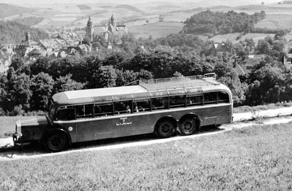 Autobuz Mercedes-Benz O-10000 de lungă distanţă